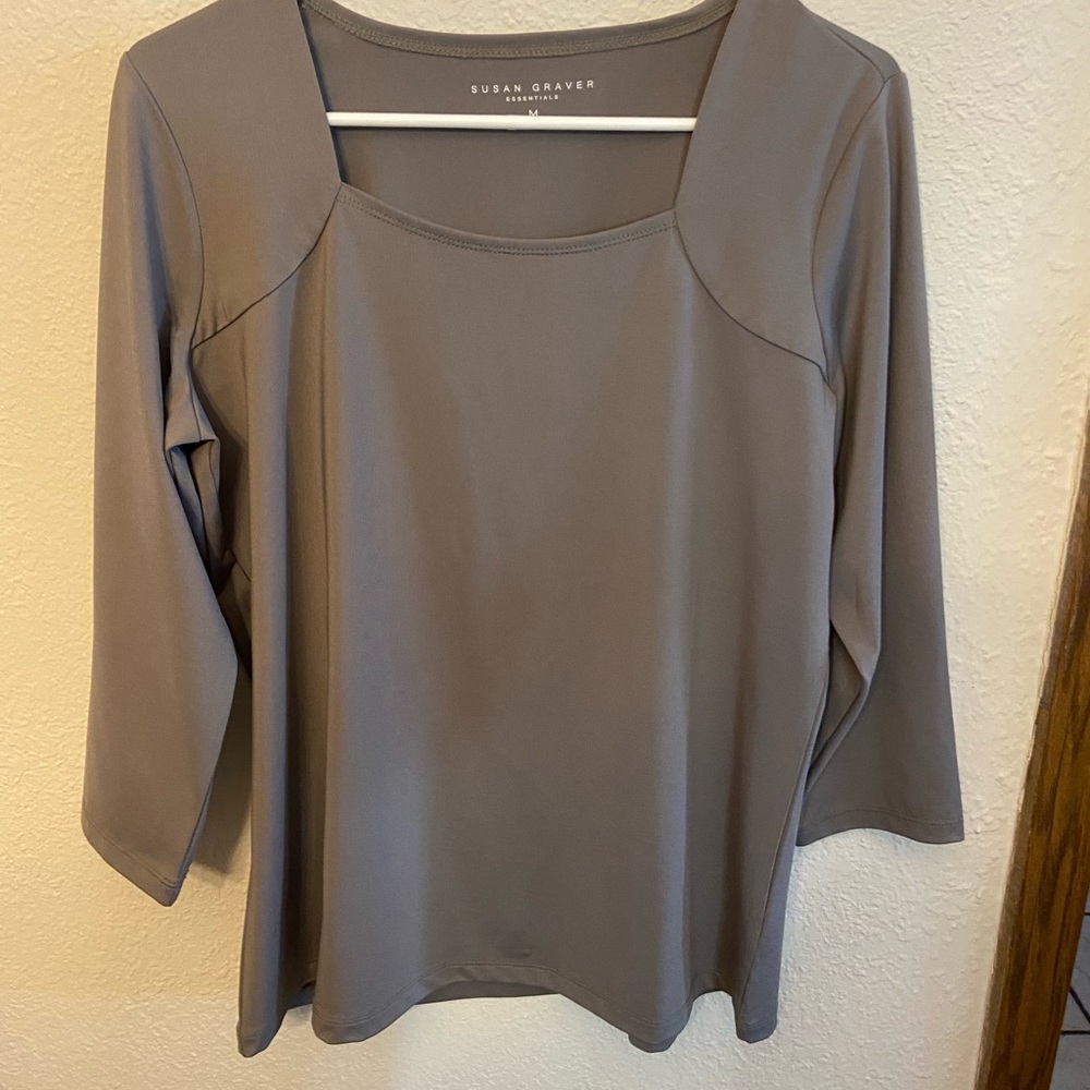 Susan Graver grey top
